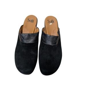 SOFFT Black leather Clogs/Mules, size women's 11